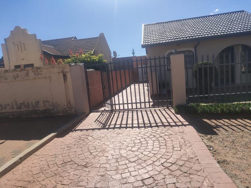 2 Bedroom Property for Sale in Ennerdale Gauteng