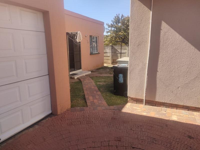 2 Bedroom Property for Sale in Ennerdale Gauteng