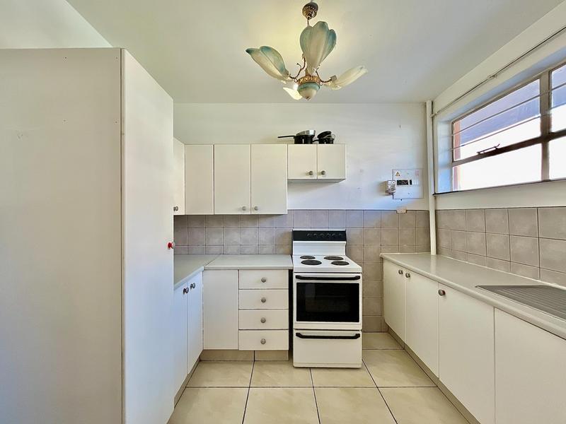 2 Bedroom Property for Sale in Florida Lake Gauteng