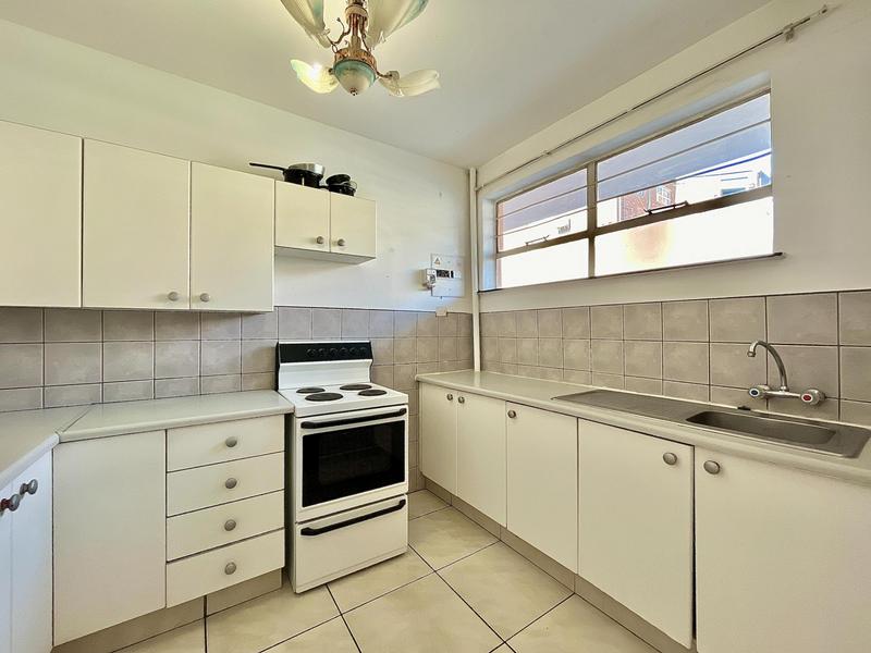 2 Bedroom Property for Sale in Florida Lake Gauteng