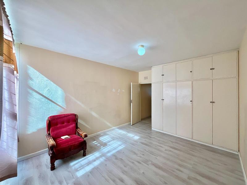 2 Bedroom Property for Sale in Florida Lake Gauteng