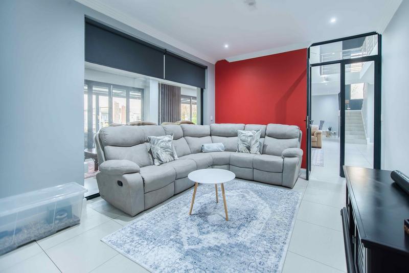3 Bedroom Property for Sale in Copperleaf Estate Gauteng