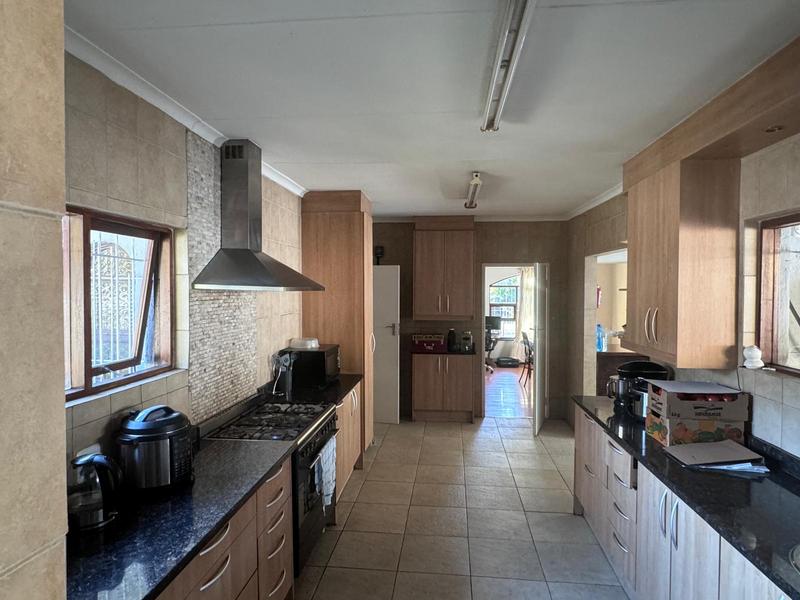 4 Bedroom Property for Sale in Bryanston Gauteng
