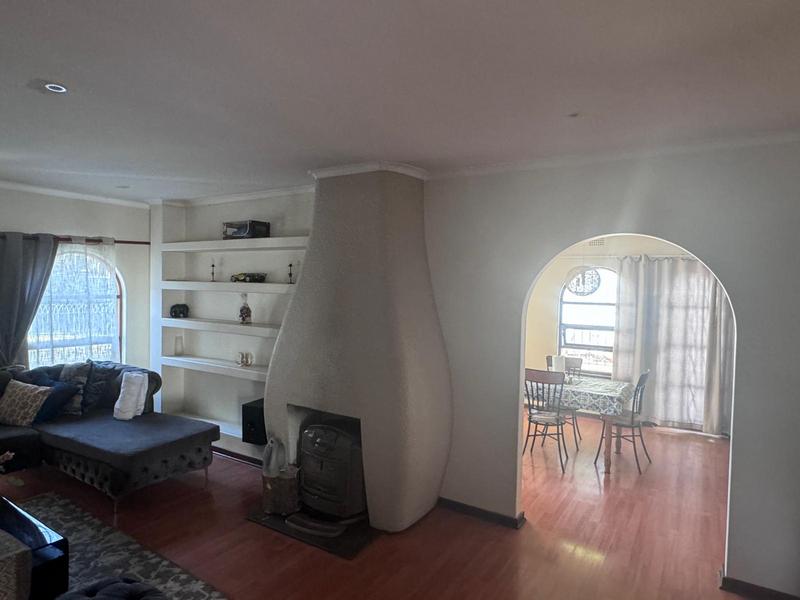 4 Bedroom Property for Sale in Bryanston Gauteng