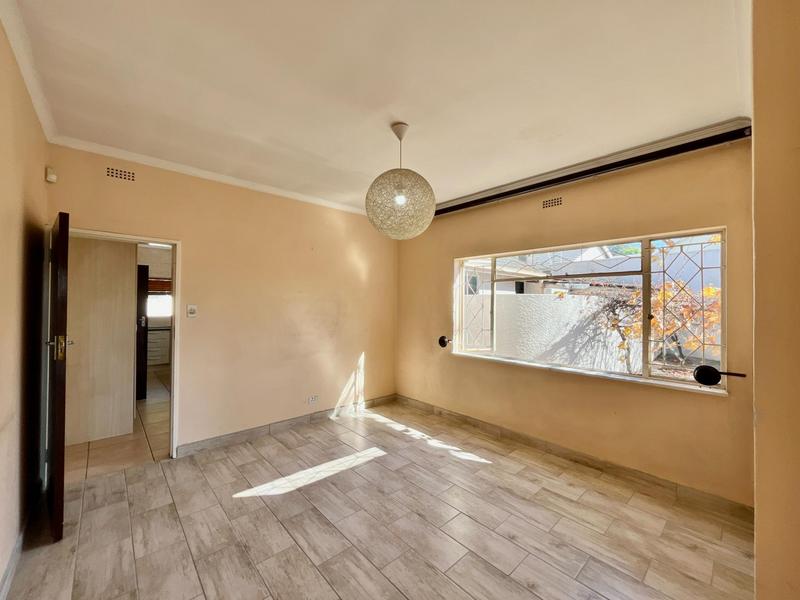 To Let 4 Bedroom Property for Rent in Wendywood Gauteng