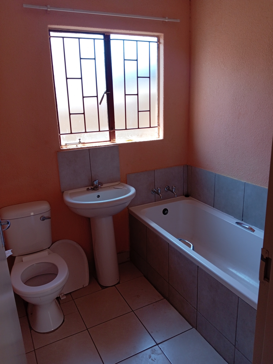 To Let 2 Bedroom Property for Rent in Soshanguve VV Gauteng