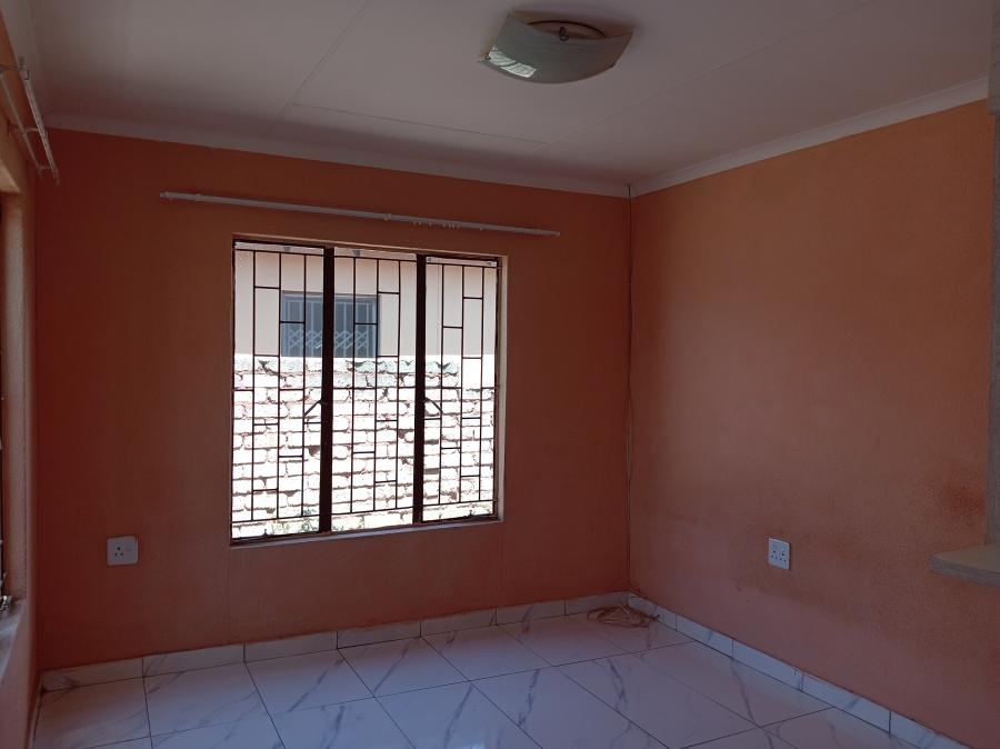 To Let 2 Bedroom Property for Rent in Soshanguve VV Gauteng