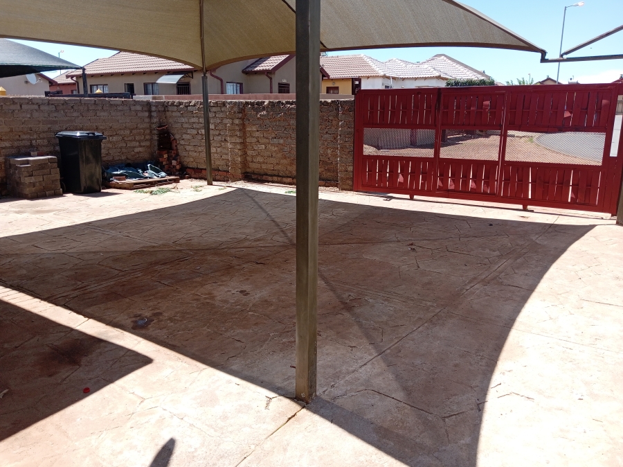 To Let 2 Bedroom Property for Rent in Soshanguve VV Gauteng