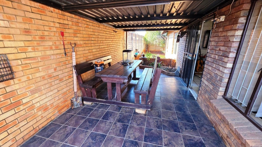 3 Bedroom Property for Sale in Doornpoort Gauteng