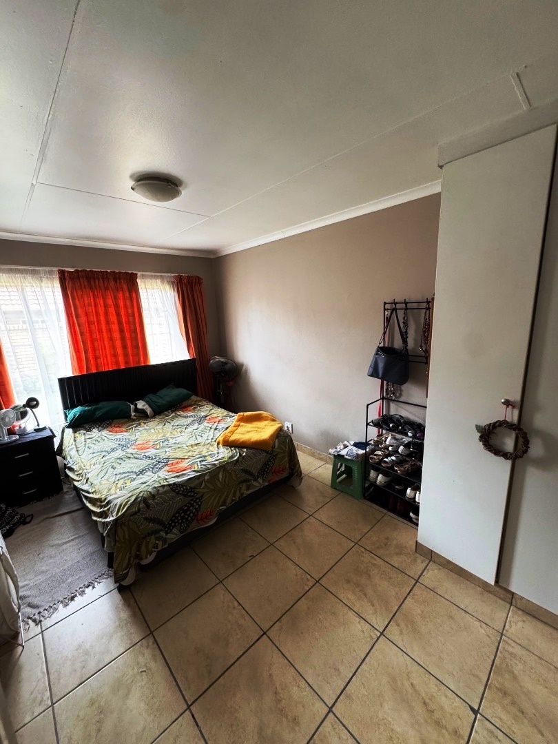 2 Bedroom Property for Sale in Sinoville Gauteng