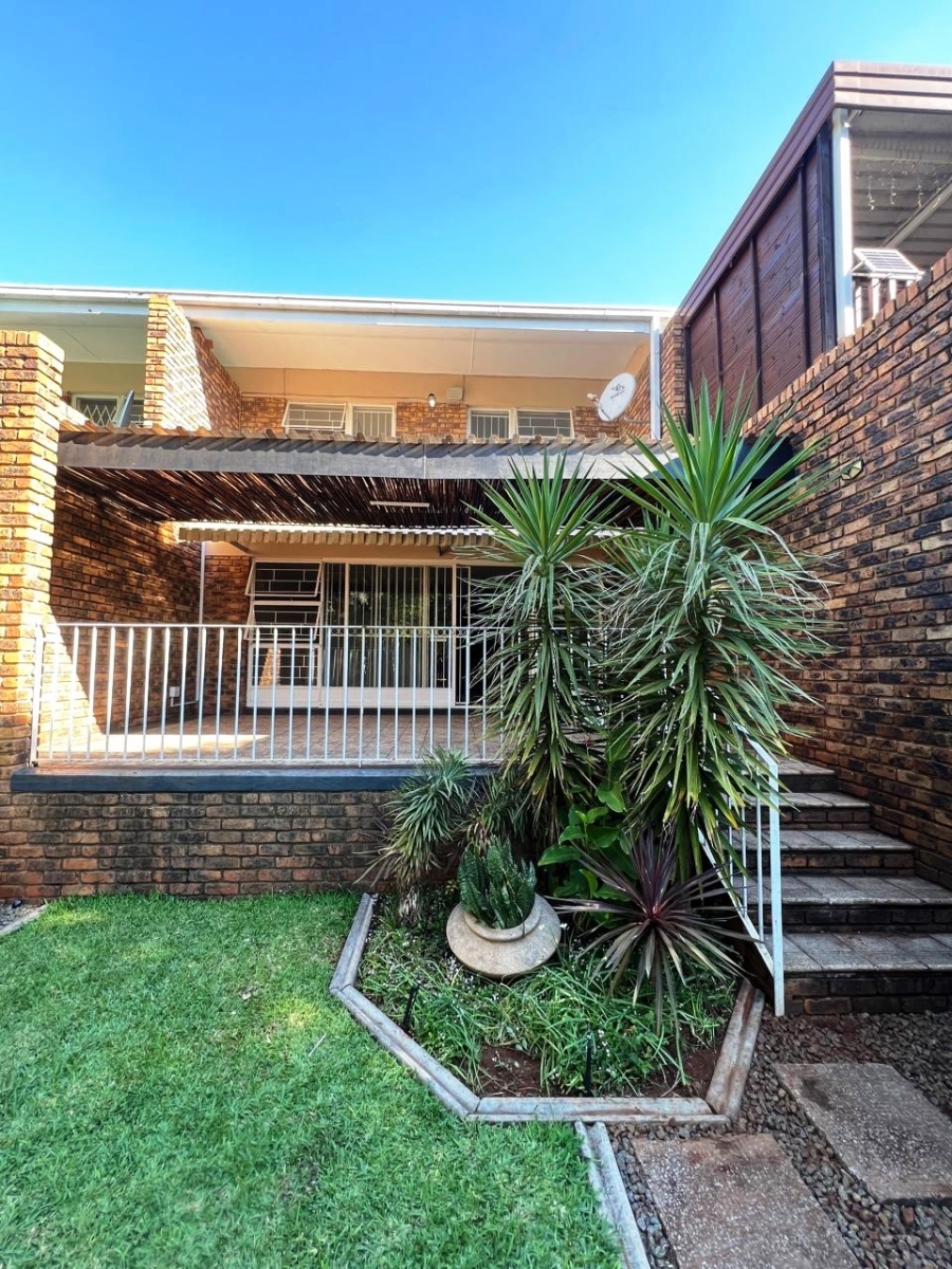 3 Bedroom Property for Sale in Wonderboom Gauteng