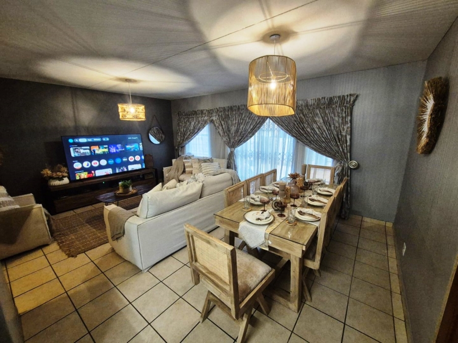 4 Bedroom Property for Sale in Montana Tuine Gauteng