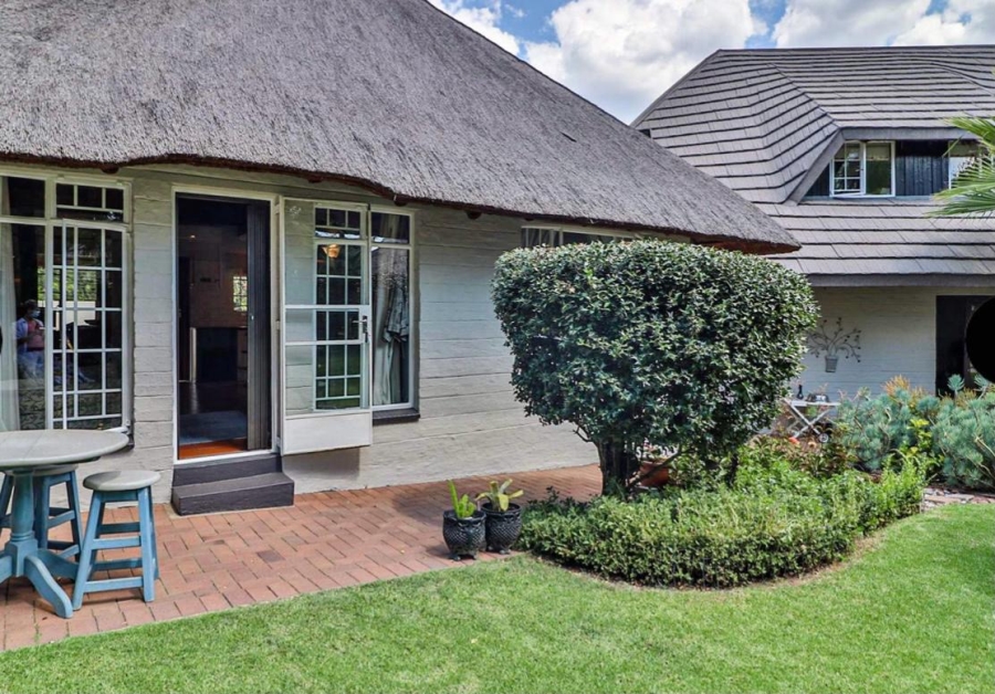 To Let 1 Bedroom Property for Rent in Sunninghill Gauteng