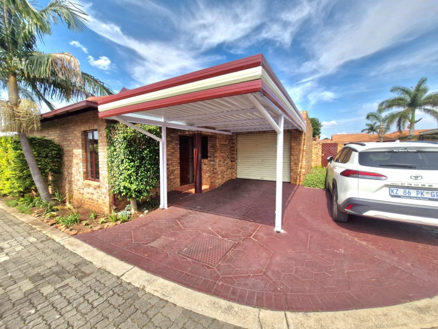 3 Bedroom Property for Sale in Magalieskruin Gauteng