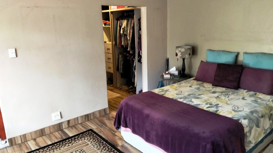 3 Bedroom Property for Sale in Tileba Gauteng