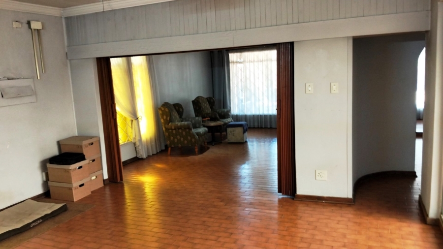 3 Bedroom Property for Sale in Tileba Gauteng