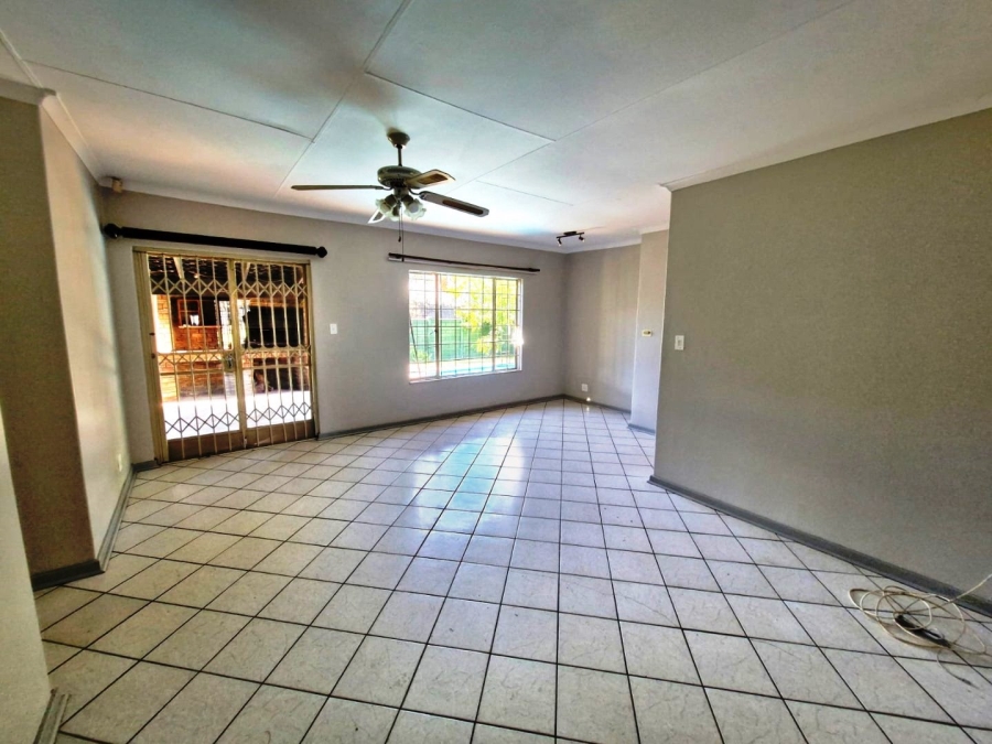 3 Bedroom Property for Sale in Sinoville Gauteng