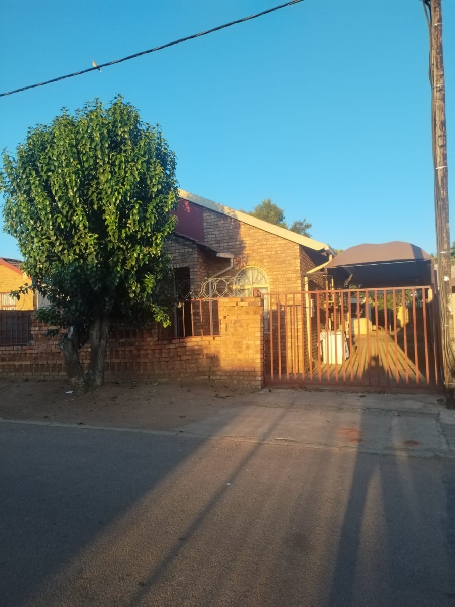 3 Bedroom Property for Sale in Soshanguve XX Gauteng