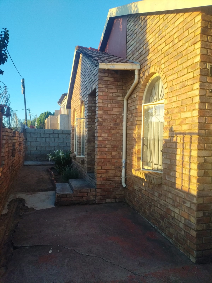 3 Bedroom Property for Sale in Soshanguve XX Gauteng