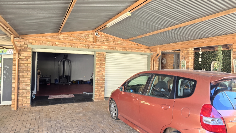 3 Bedroom Property for Sale in Ninapark Gauteng