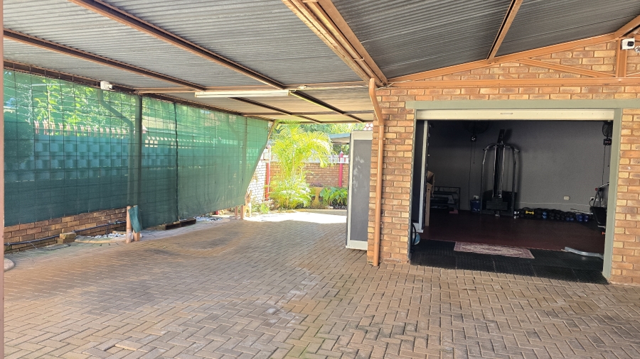3 Bedroom Property for Sale in Ninapark Gauteng