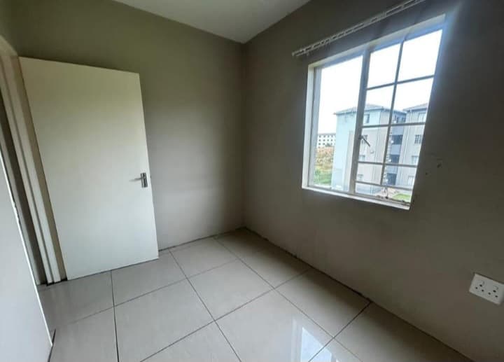 To Let 2 Bedroom Property for Rent in Fleurhof Gauteng
