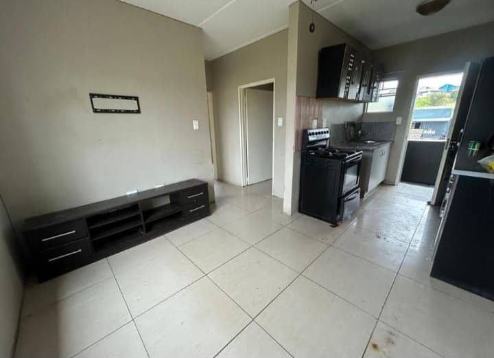 To Let 2 Bedroom Property for Rent in Fleurhof Gauteng