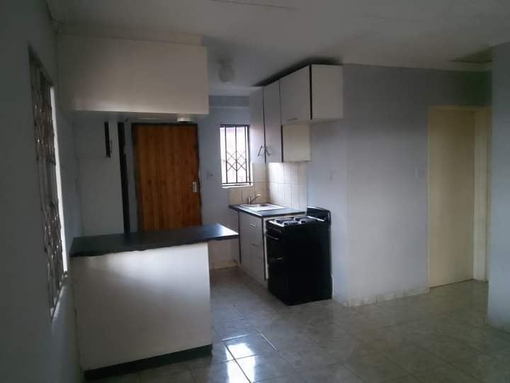 2 Bedroom Property for Sale in Protea Glen Gauteng