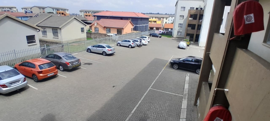 2 Bedroom Property for Sale in Fleurhof Gauteng