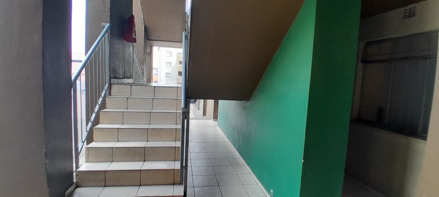 2 Bedroom Property for Sale in Fleurhof Gauteng