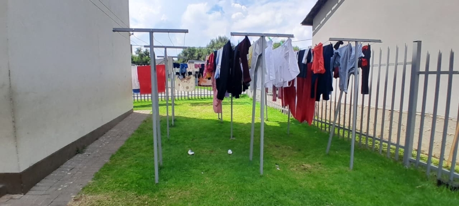 2 Bedroom Property for Sale in Fleurhof Gauteng
