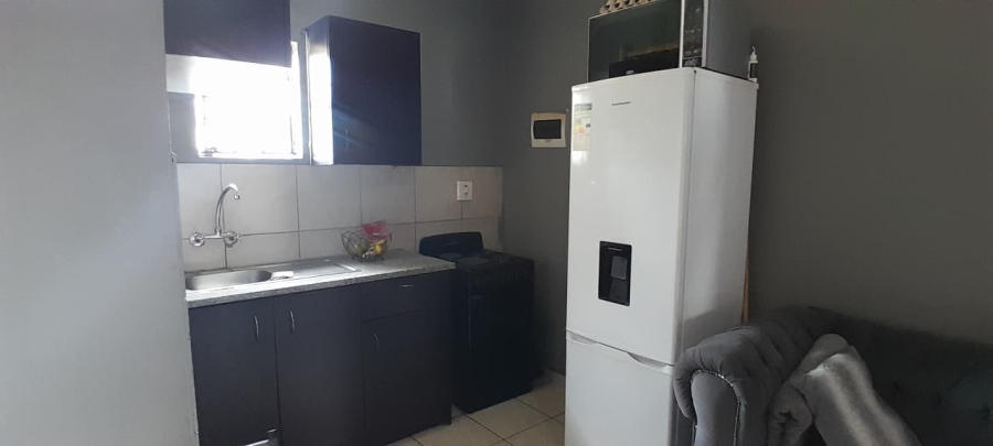 2 Bedroom Property for Sale in Fleurhof Gauteng