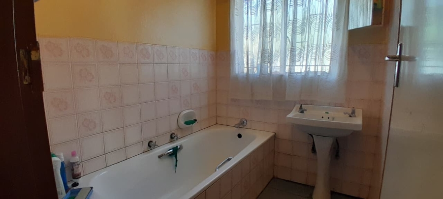 3 Bedroom Property for Sale in Bedworth Park Gauteng