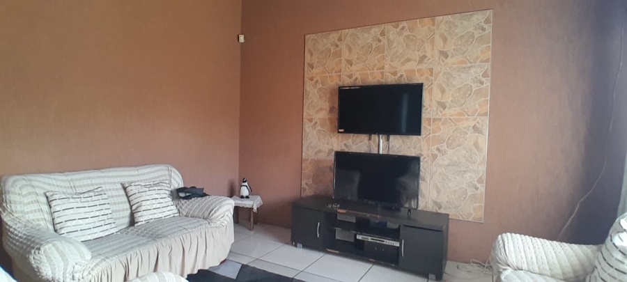 3 Bedroom Property for Sale in Bedworth Park Gauteng