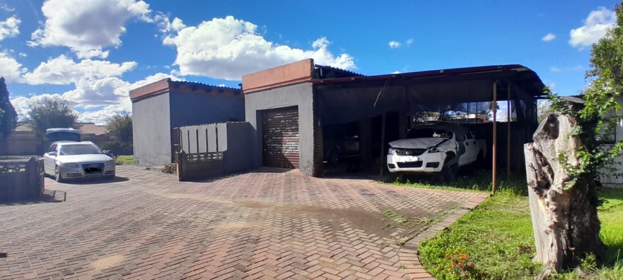3 Bedroom Property for Sale in Bedworth Park Gauteng