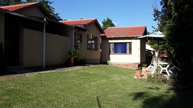 To Let 1 Bedroom Property for Rent in Bromhof Gauteng