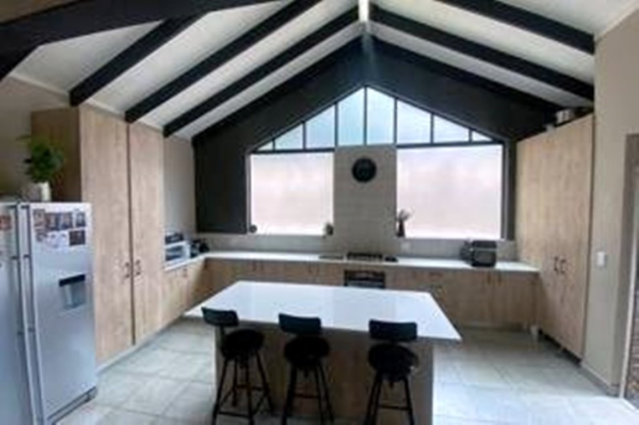4 Bedroom Property for Sale in Magalieskruin Gauteng