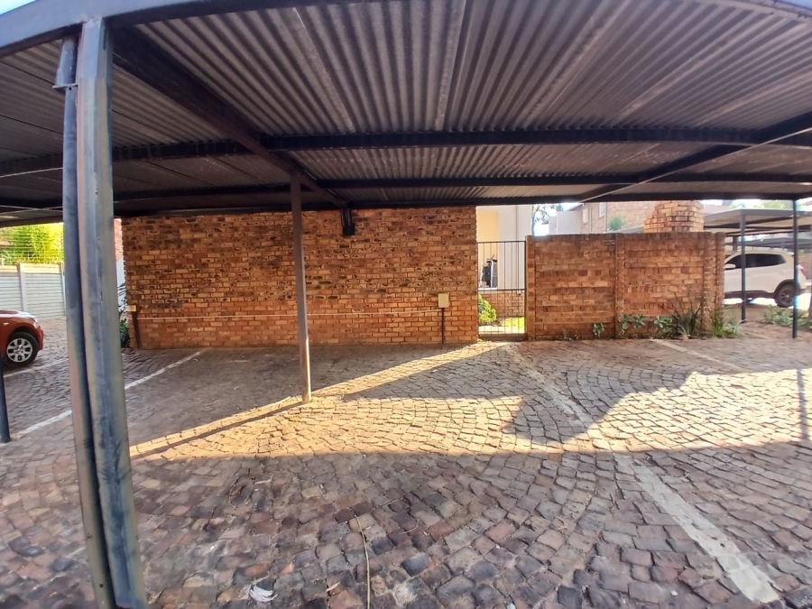2 Bedroom Property for Sale in Highveld Gauteng