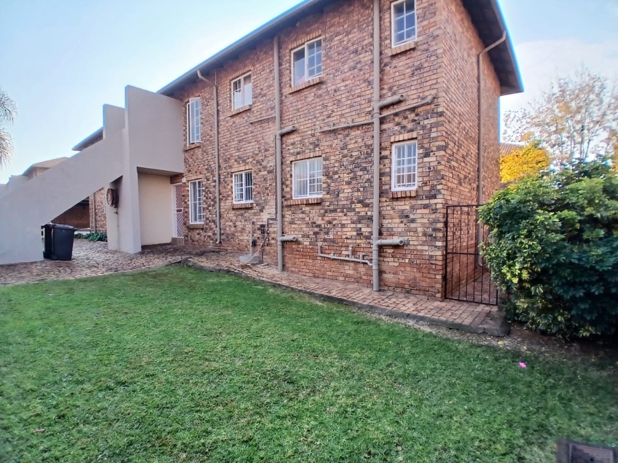2 Bedroom Property for Sale in Highveld Gauteng
