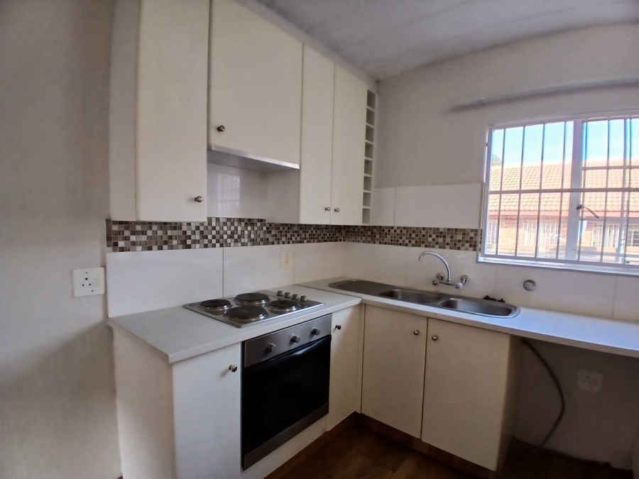 2 Bedroom Property for Sale in Highveld Gauteng