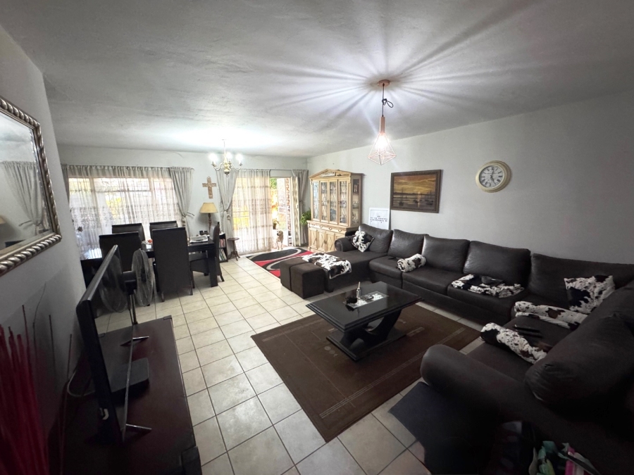 3 Bedroom Property for Sale in Wonderboom Gauteng
