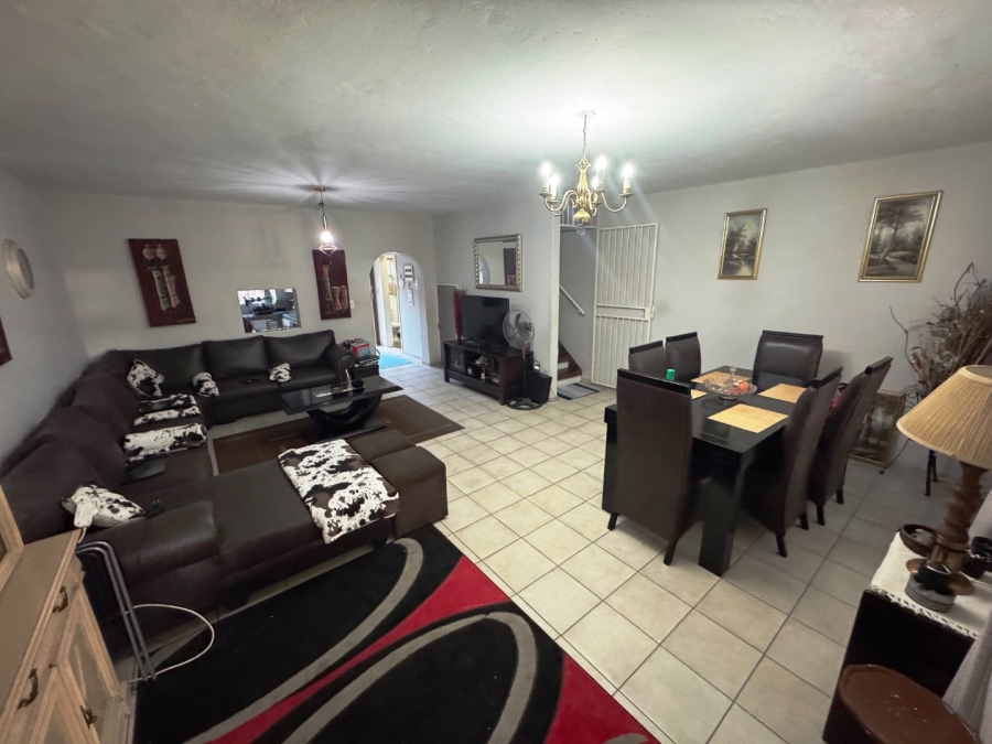 3 Bedroom Property for Sale in Wonderboom Gauteng