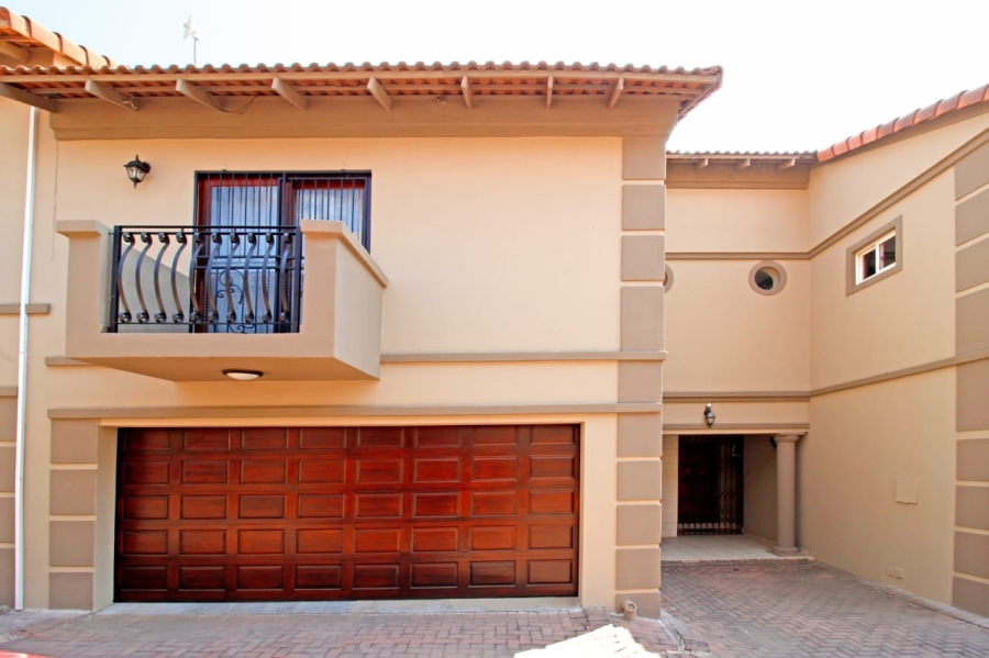 To Let 3 Bedroom Property for Rent in Ferndale Gauteng