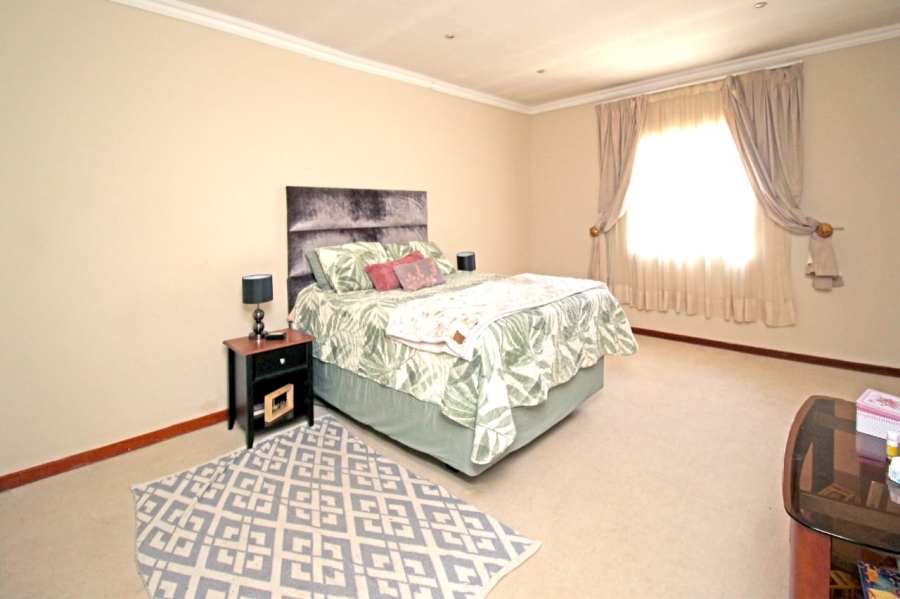 To Let 3 Bedroom Property for Rent in Ferndale Gauteng