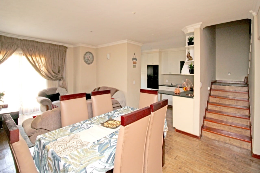 To Let 3 Bedroom Property for Rent in Ferndale Gauteng
