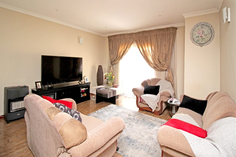 To Let 3 Bedroom Property for Rent in Ferndale Gauteng