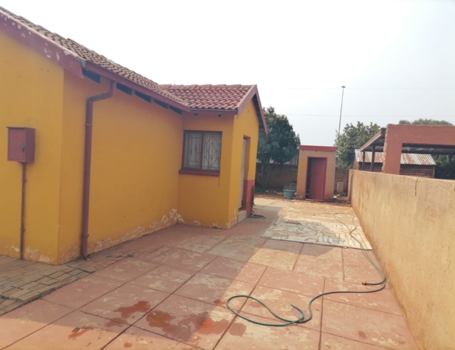 2 Bedroom Property for Sale in Soshanguve XX Gauteng
