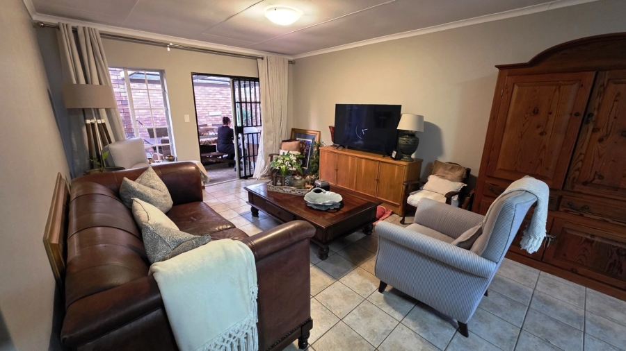 3 Bedroom Property for Sale in Magalieskruin Gauteng