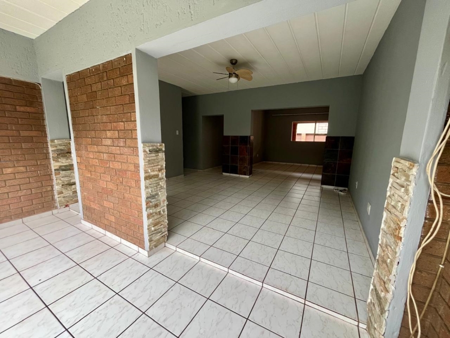 2 Bedroom Property for Sale in Vanderbijlpark CE Gauteng