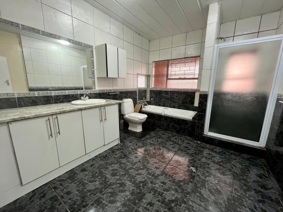 2 Bedroom Property for Sale in Vanderbijlpark CE Gauteng